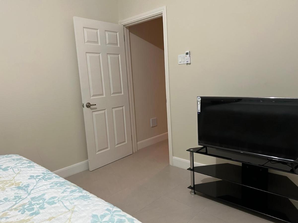 Seamist Villa @Oceanpointe Lucea Comfy 2Br W/Pool Gym & Parking Exteriör bild